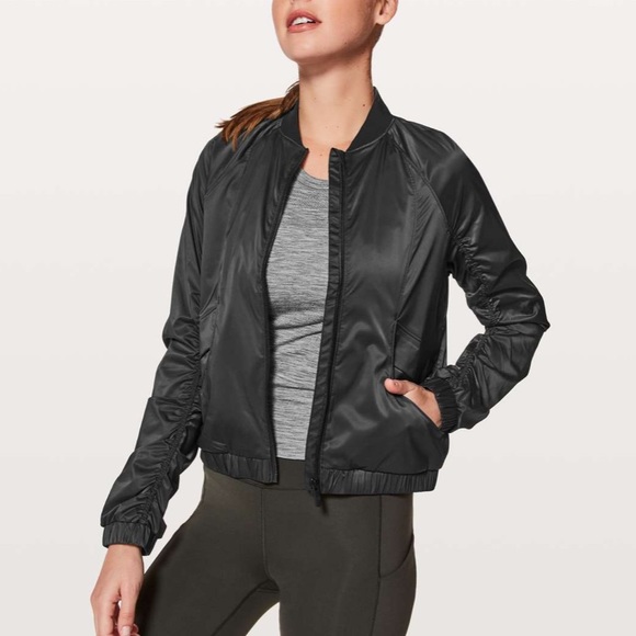 lululemon athletica Jackets & Blazers - NWOT Lululemon Above The Clouds Jacket Black Size 8